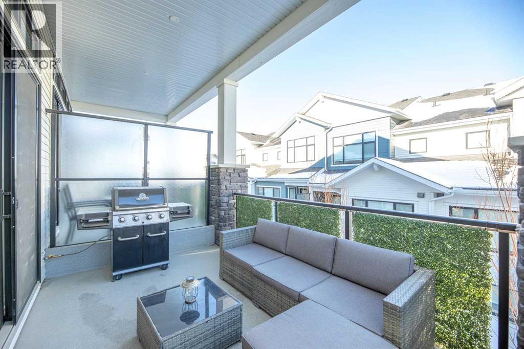 Single Family House for Sale in  Crestmont Boulevard SW Crestmont Calgary 