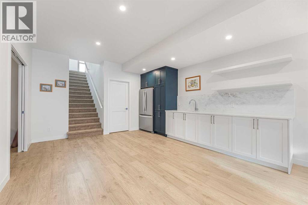 Single Family House for Sale in  Crestmont Boulevard SW Crestmont Calgary 