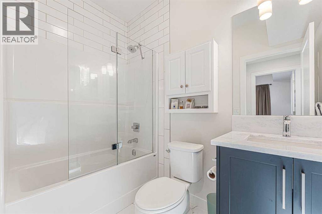 Single Family House for Sale in  Crestmont Boulevard SW Crestmont Calgary 