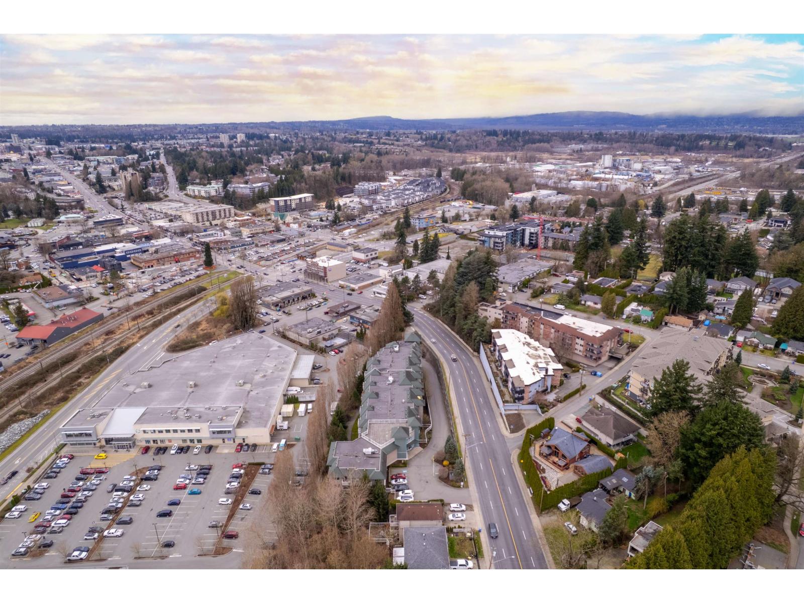 101 33960 OLD YALE ROAD, Abbotsford