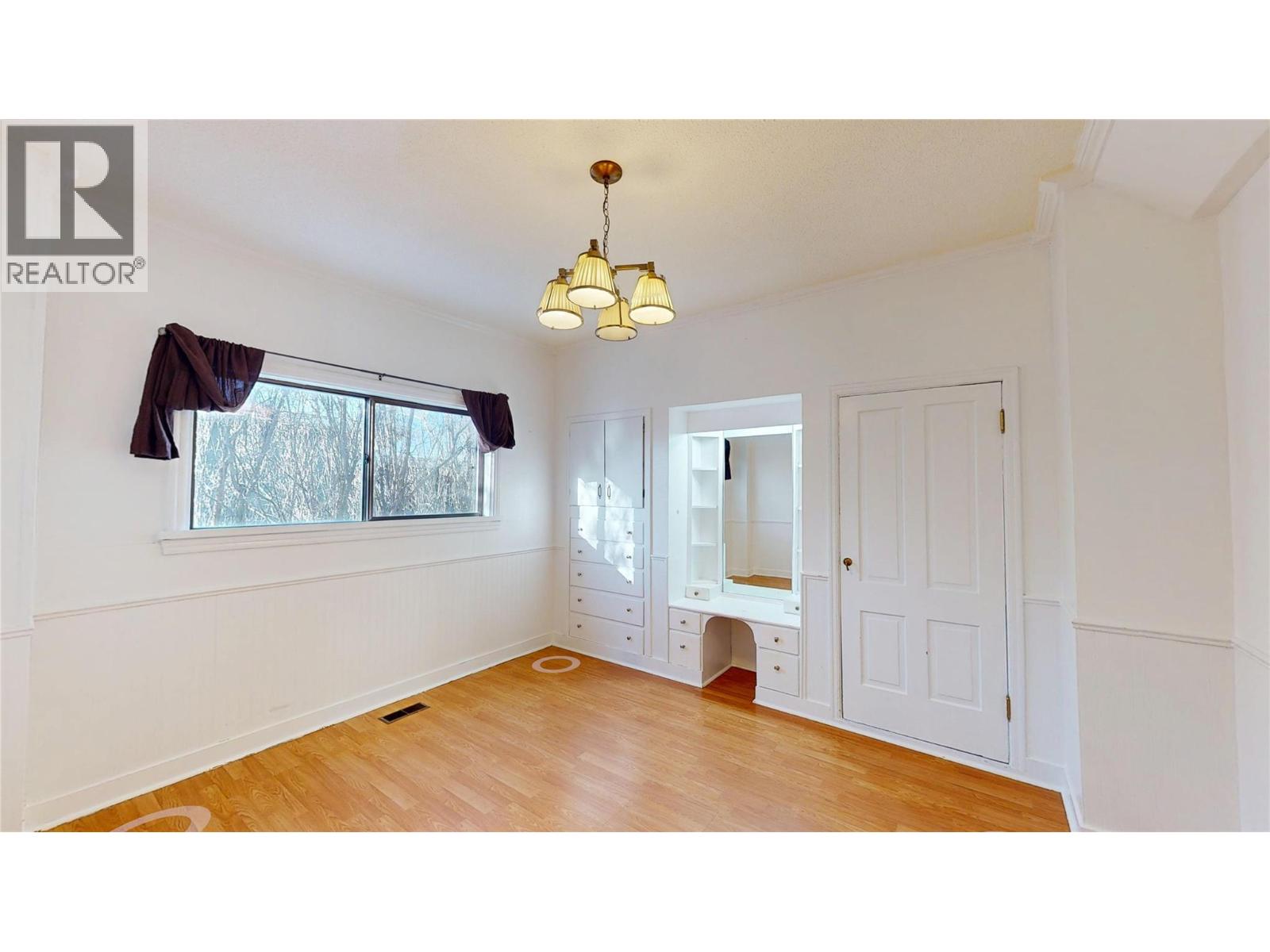 216 14TH AVENUE S - 15