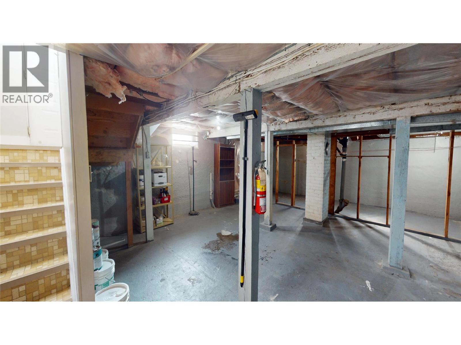 216 14TH AVENUE S - 37