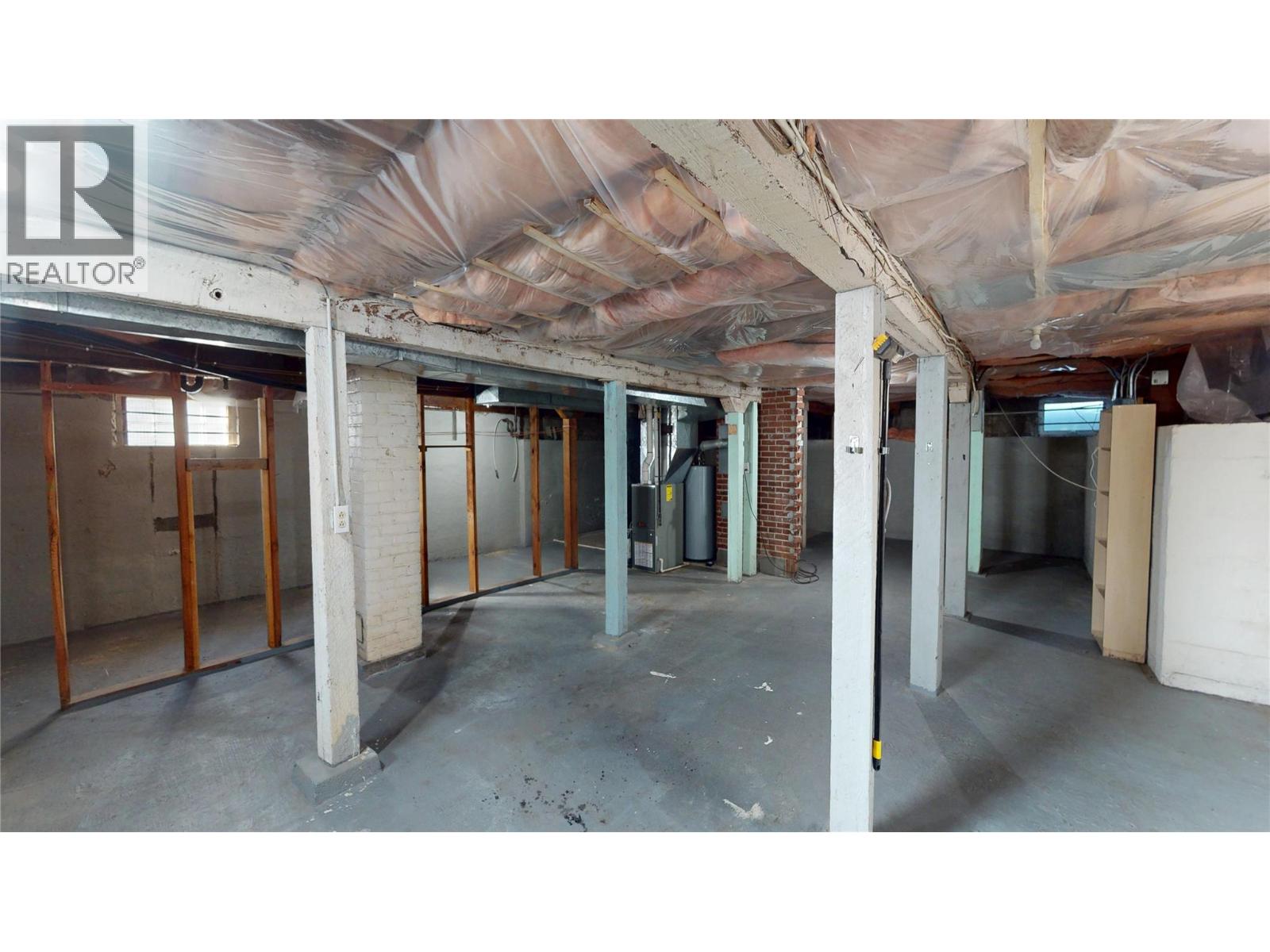 216 14TH AVENUE S - 38