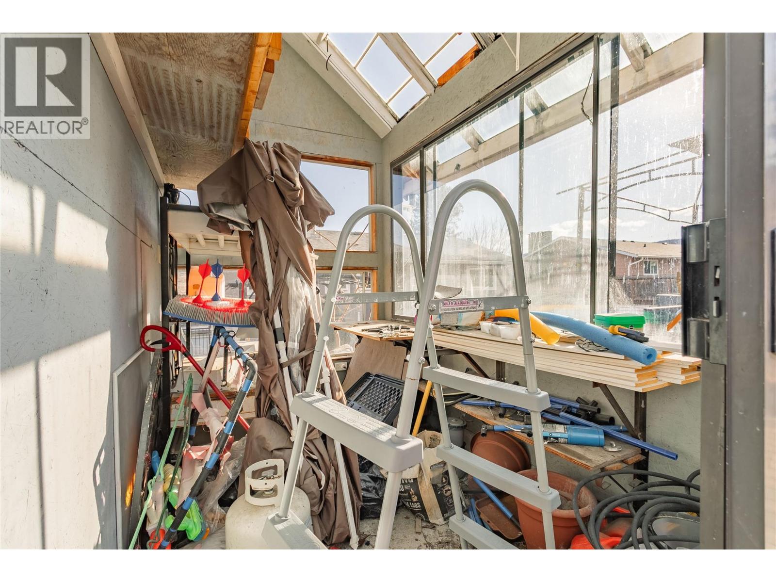 2160 Lynrick Road - 33