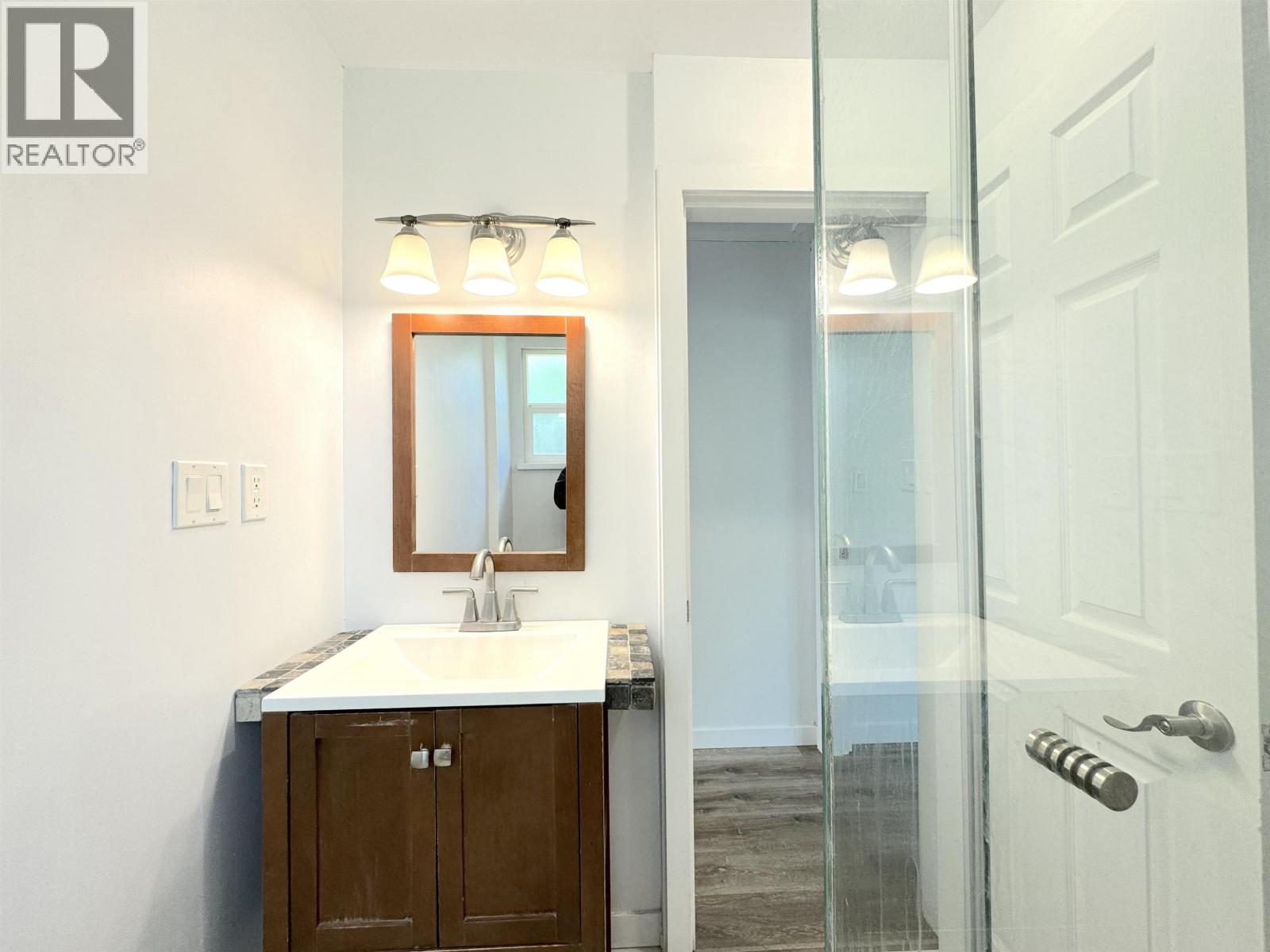 1126 KINGS AVENUE, West Vancouver