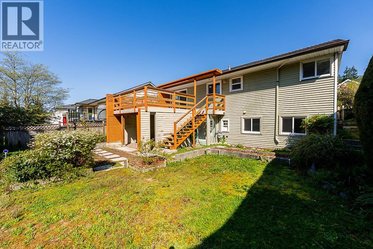 1126 KINGS AVENUE, West Vancouver