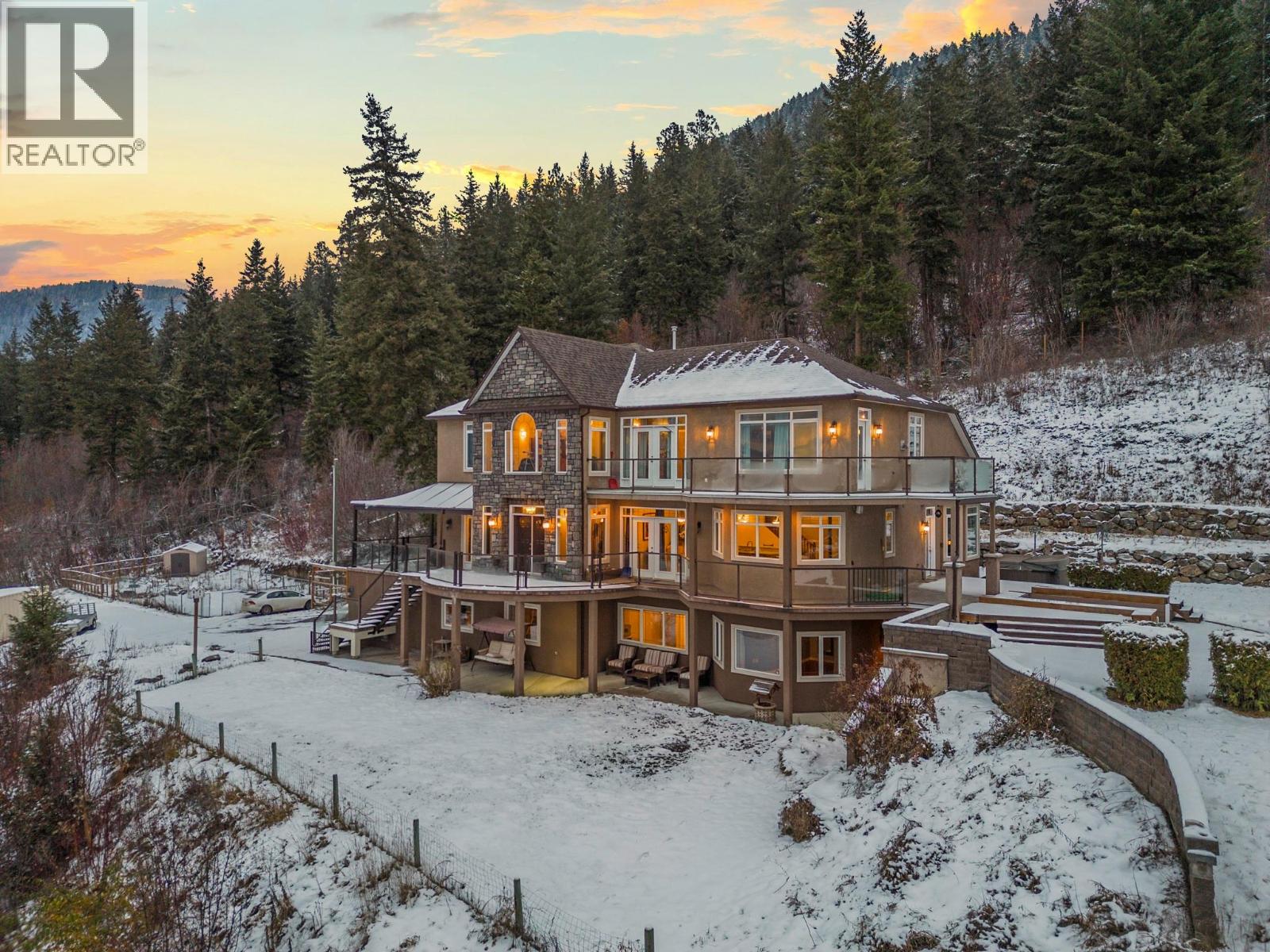 5475/5477 Kingsview Road, Vernon