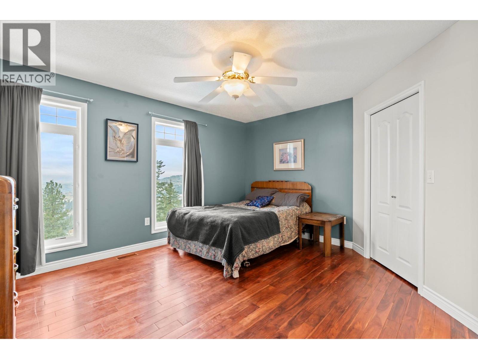 5475/5477 Kingsview Road - 33