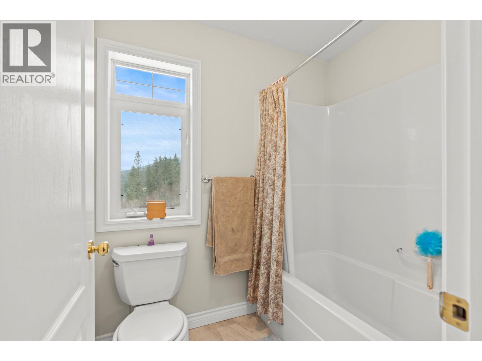 5475/5477 Kingsview Road, Vernon