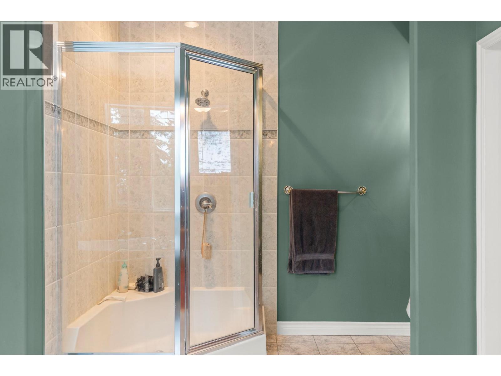 5475/5477 Kingsview Road - 42