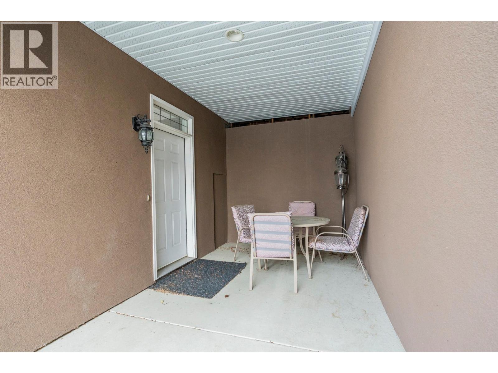 5475/5477 Kingsview Road - 45