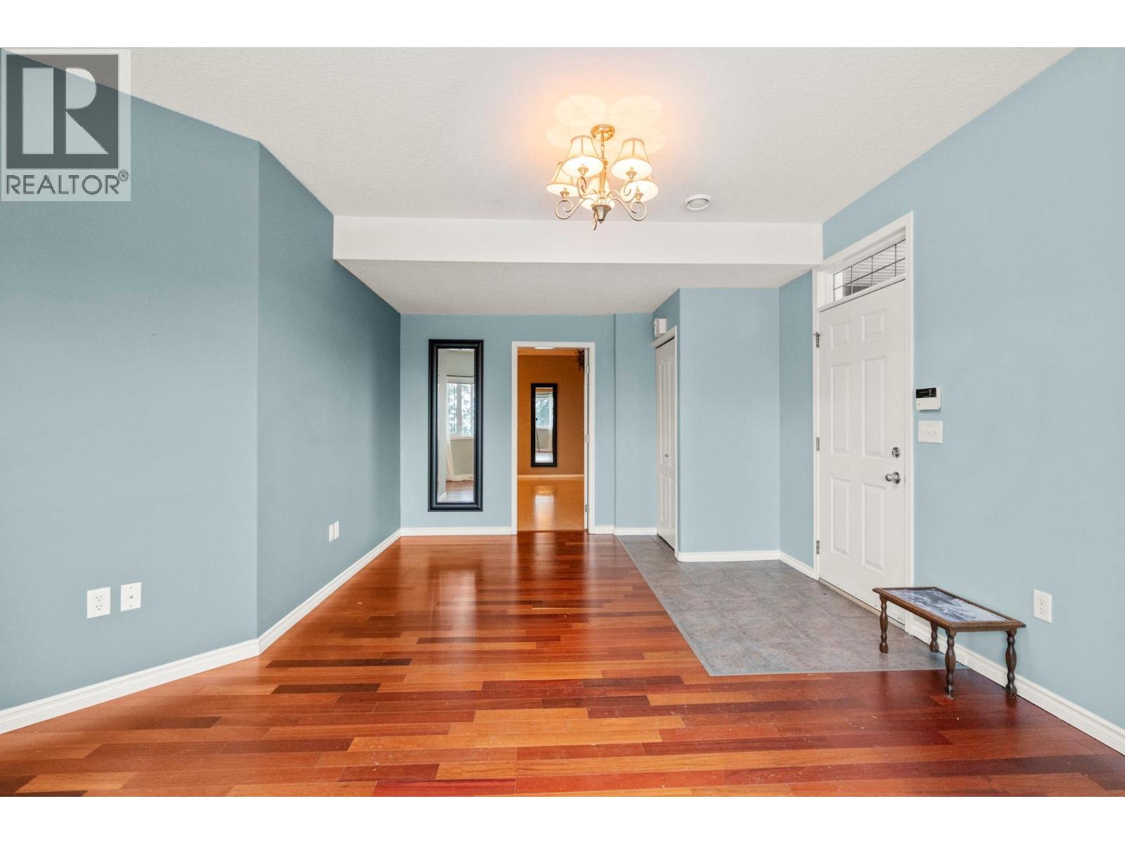 5475/5477 Kingsview Road - 47