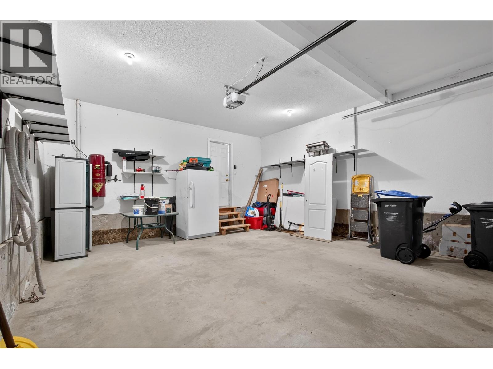  1562 Longley Crescent, Kelowna