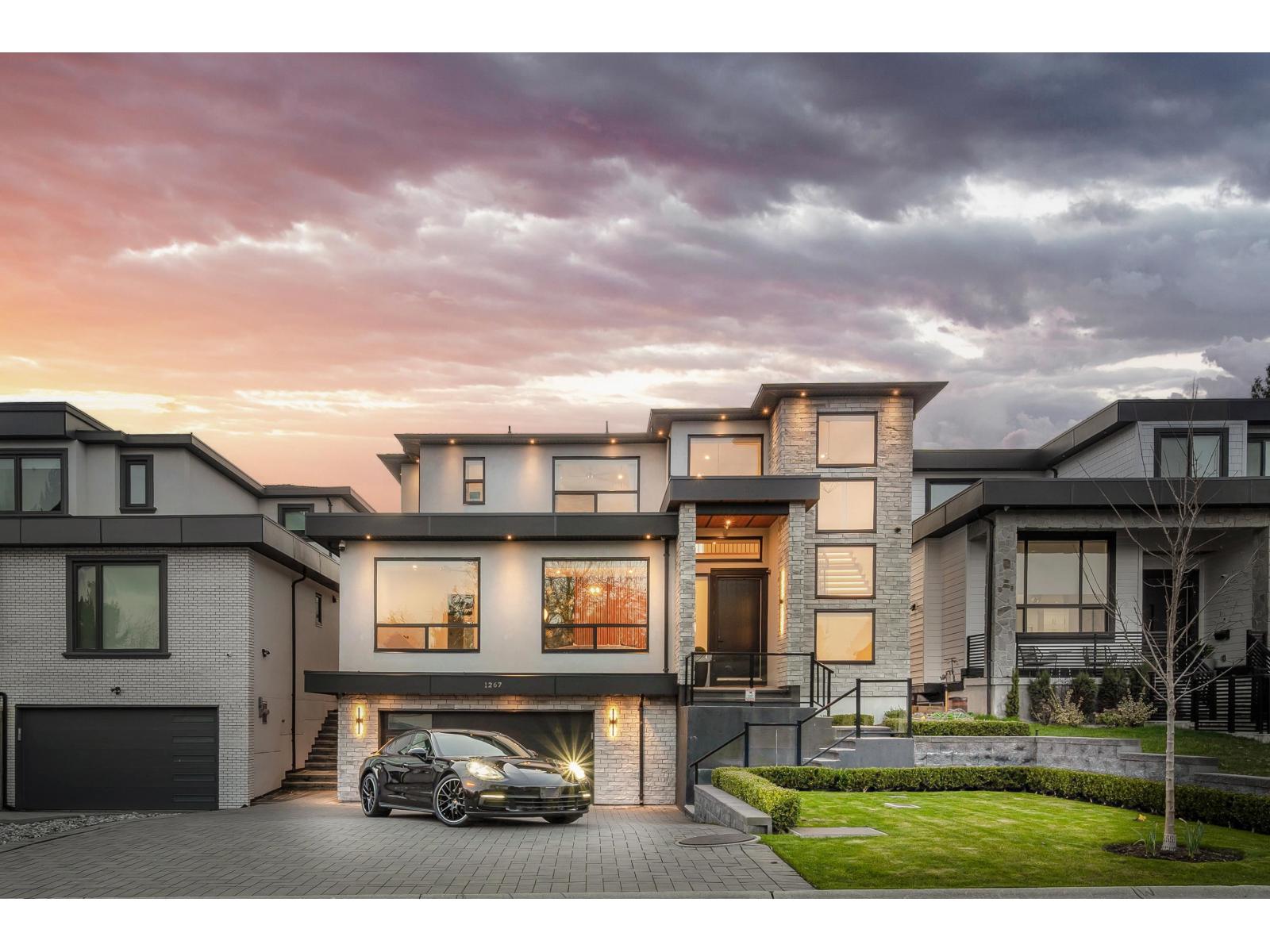 1267 160A Street - photo 2