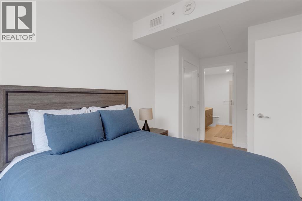 Single Family House for Sale in   Waterfront Court SW Eau Claire Calgary 