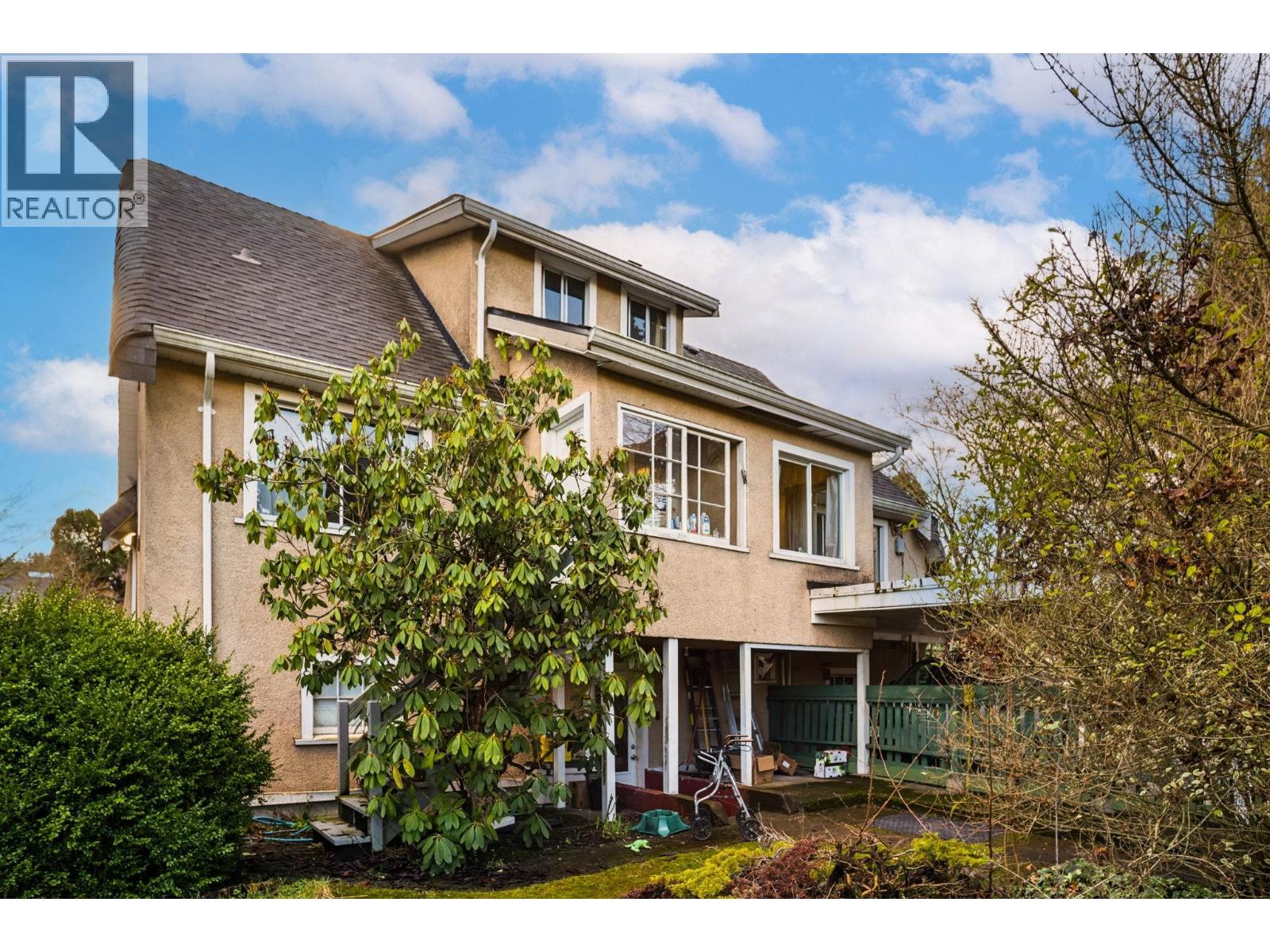 475 W 27TH AVENUE, Vancouver