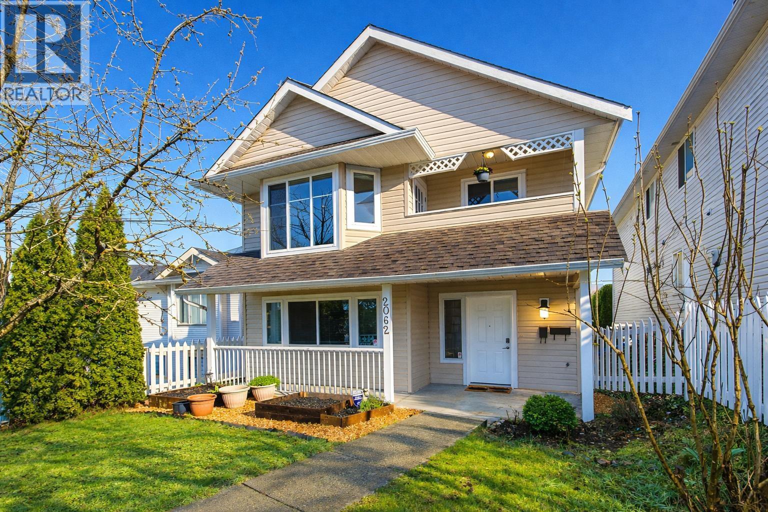 2062 MARY HILL ROAD, Port Coquitlam