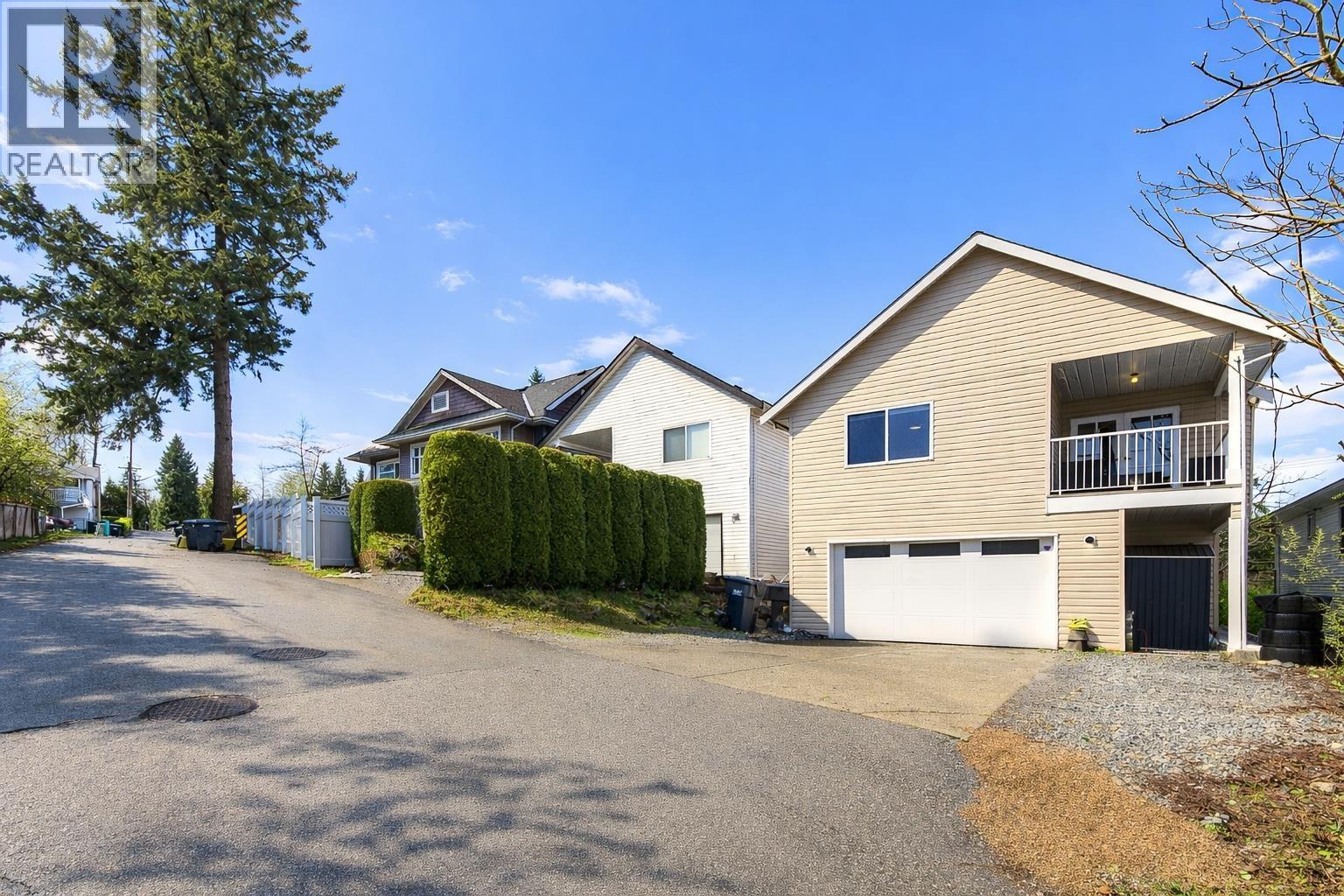 2062 MARY HILL ROAD, Port Coquitlam