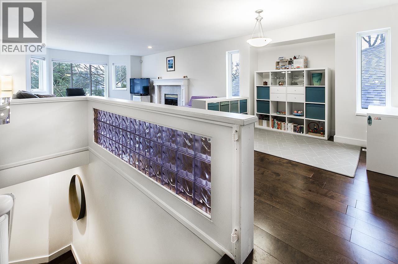 2062 MARY HILL ROAD, Port Coquitlam