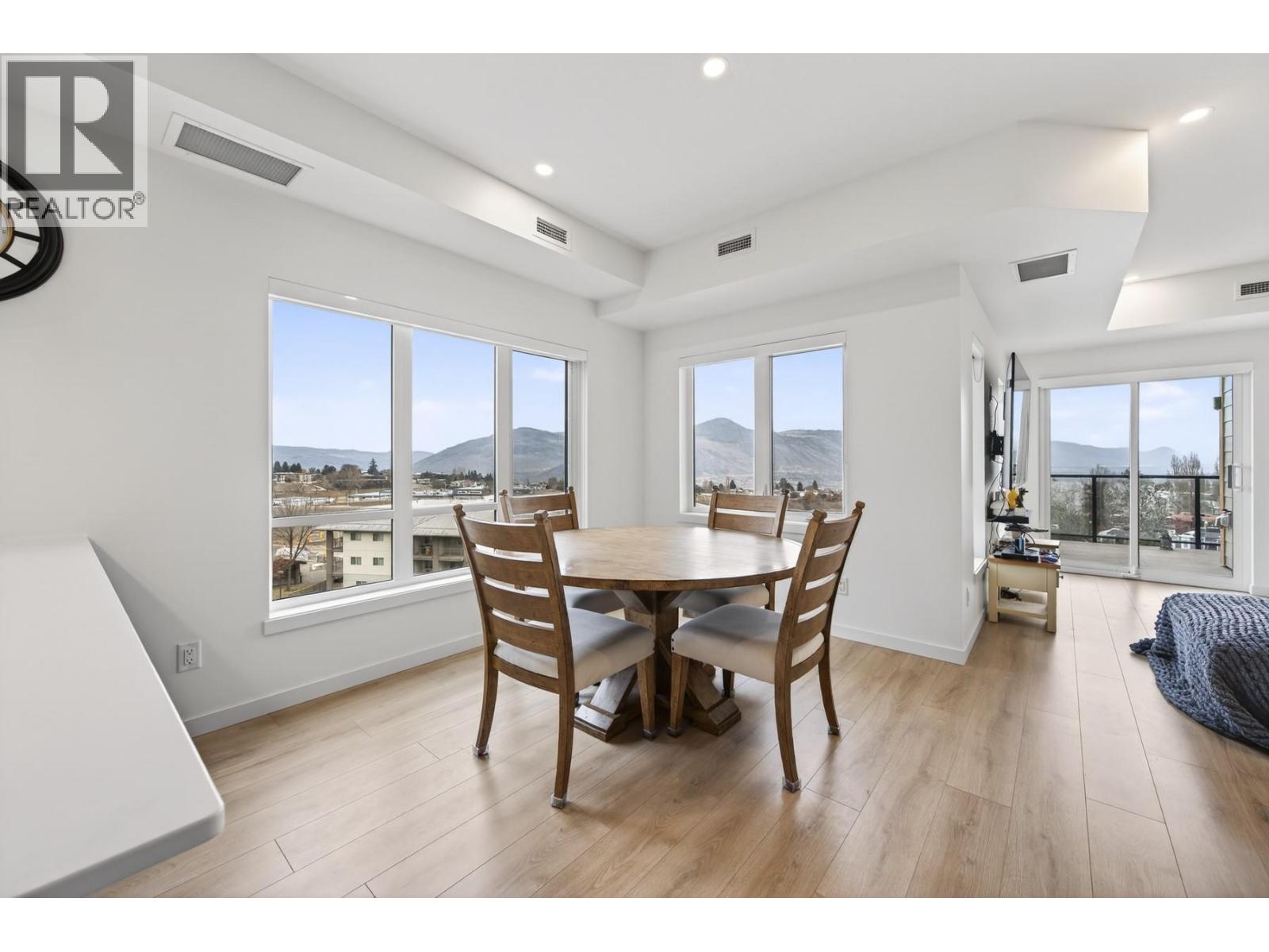 #3405 1405 SPRINGHILL DRIVE - 19