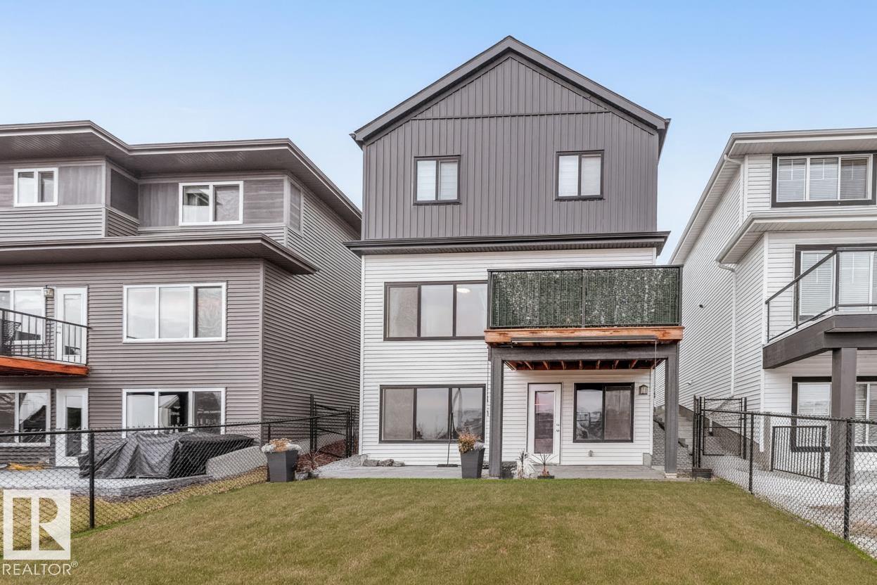 19135 22 AV NW - 3