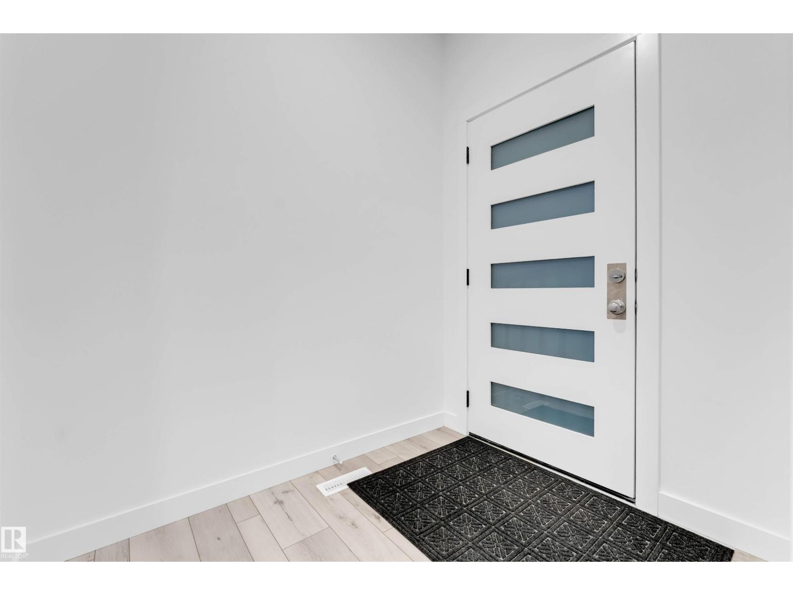 19135 22 AV NW - 5