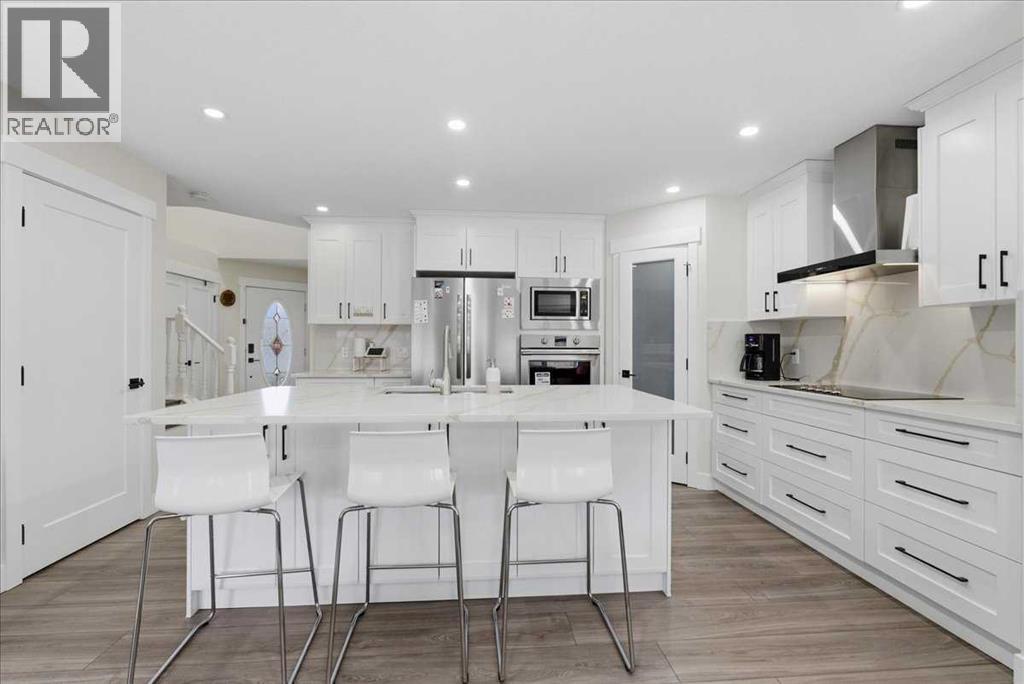 Single Family House for Sale in  Coral Springs Court NE Coral Springs Calgary 