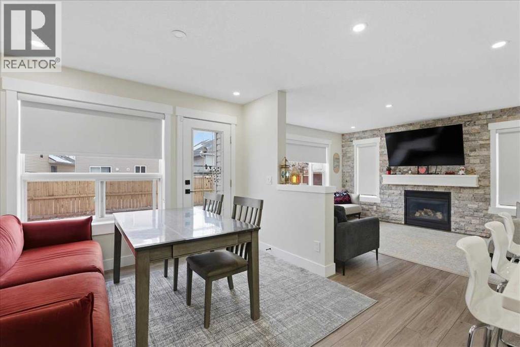 Single Family House for Sale in  Coral Springs Court NE Coral Springs Calgary 