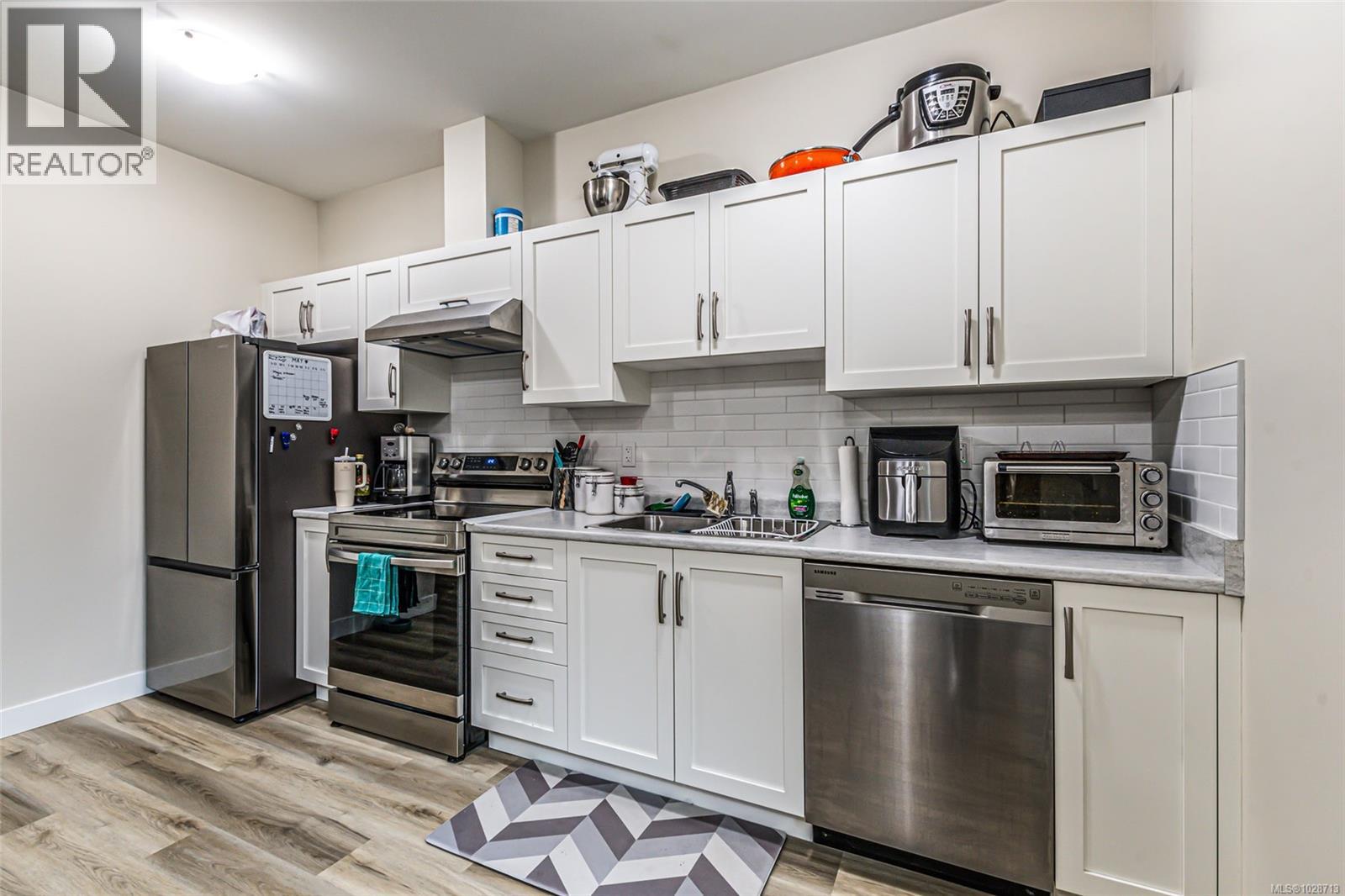 924 Craig Rd, Ladysmith