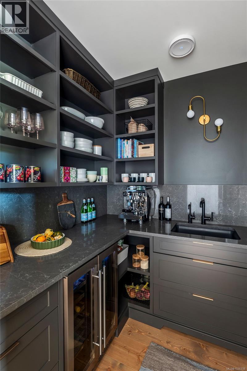  1210 Cherry Point Road, Cobble Hill