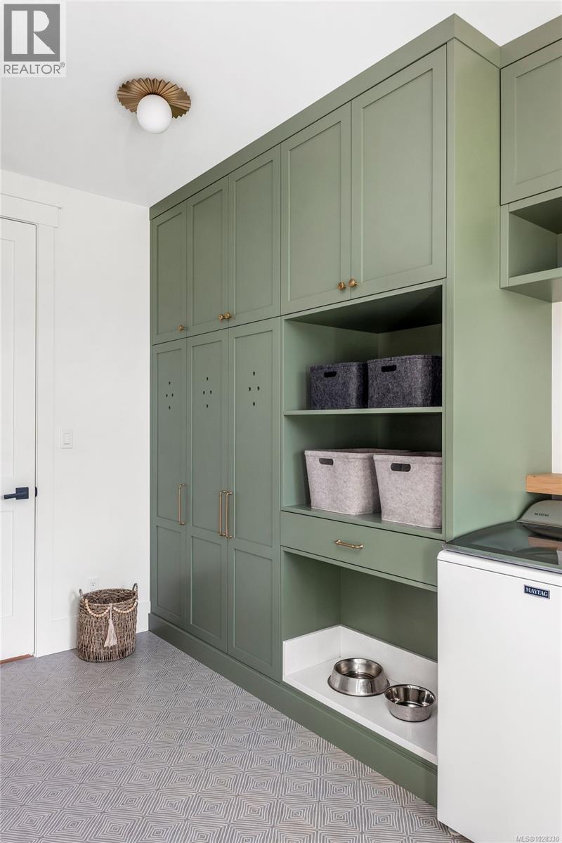  1210 Cherry Point Road, Cobble Hill