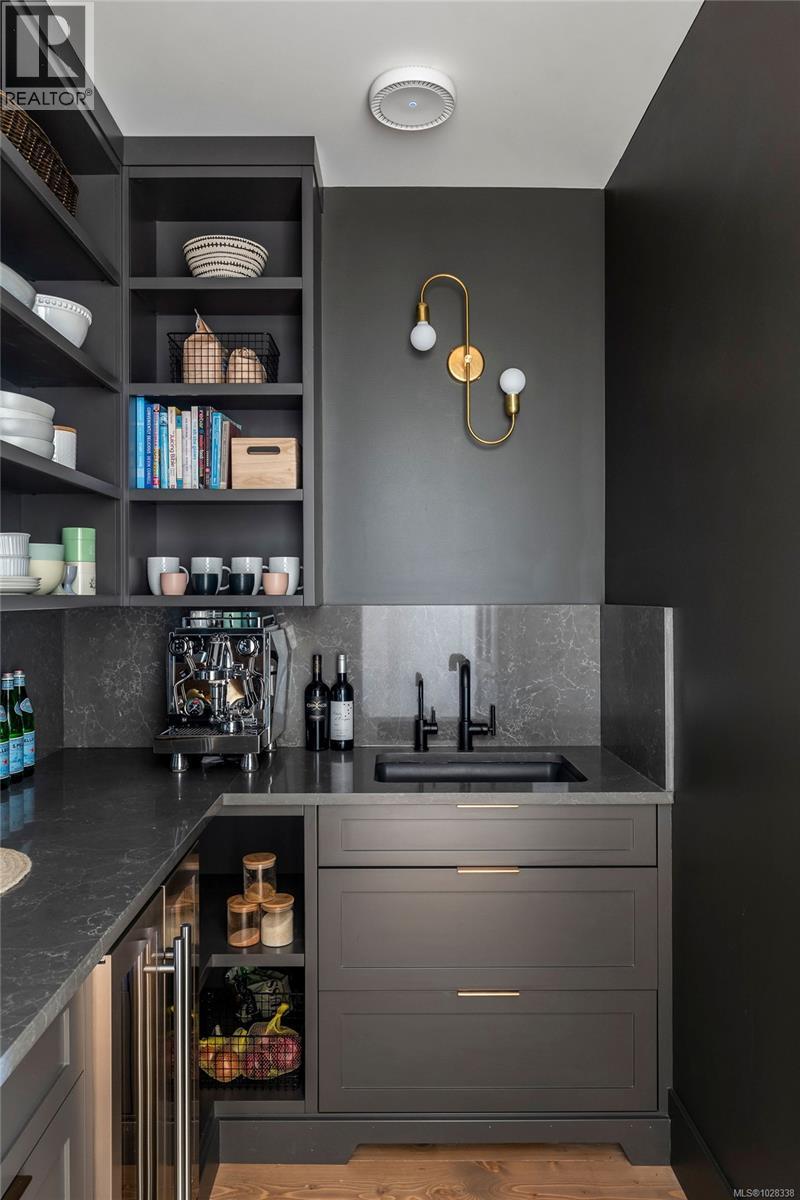  1210 Cherry Point Road, Cobble Hill