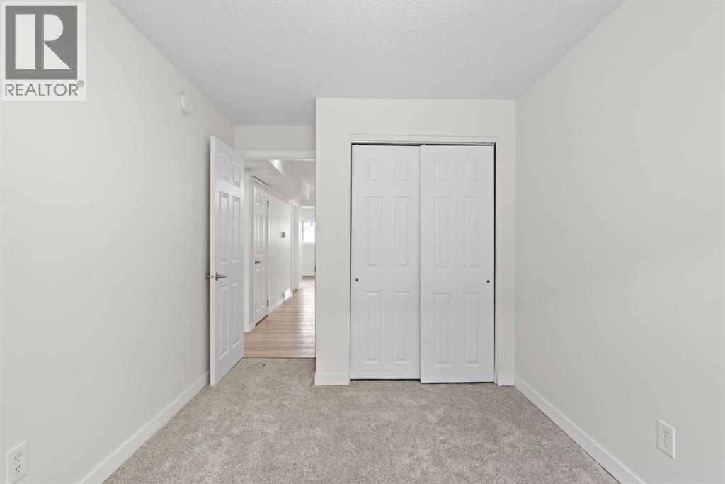 Single Family House Bi-level for Sale in   Avenue NW Bowness Calgary 