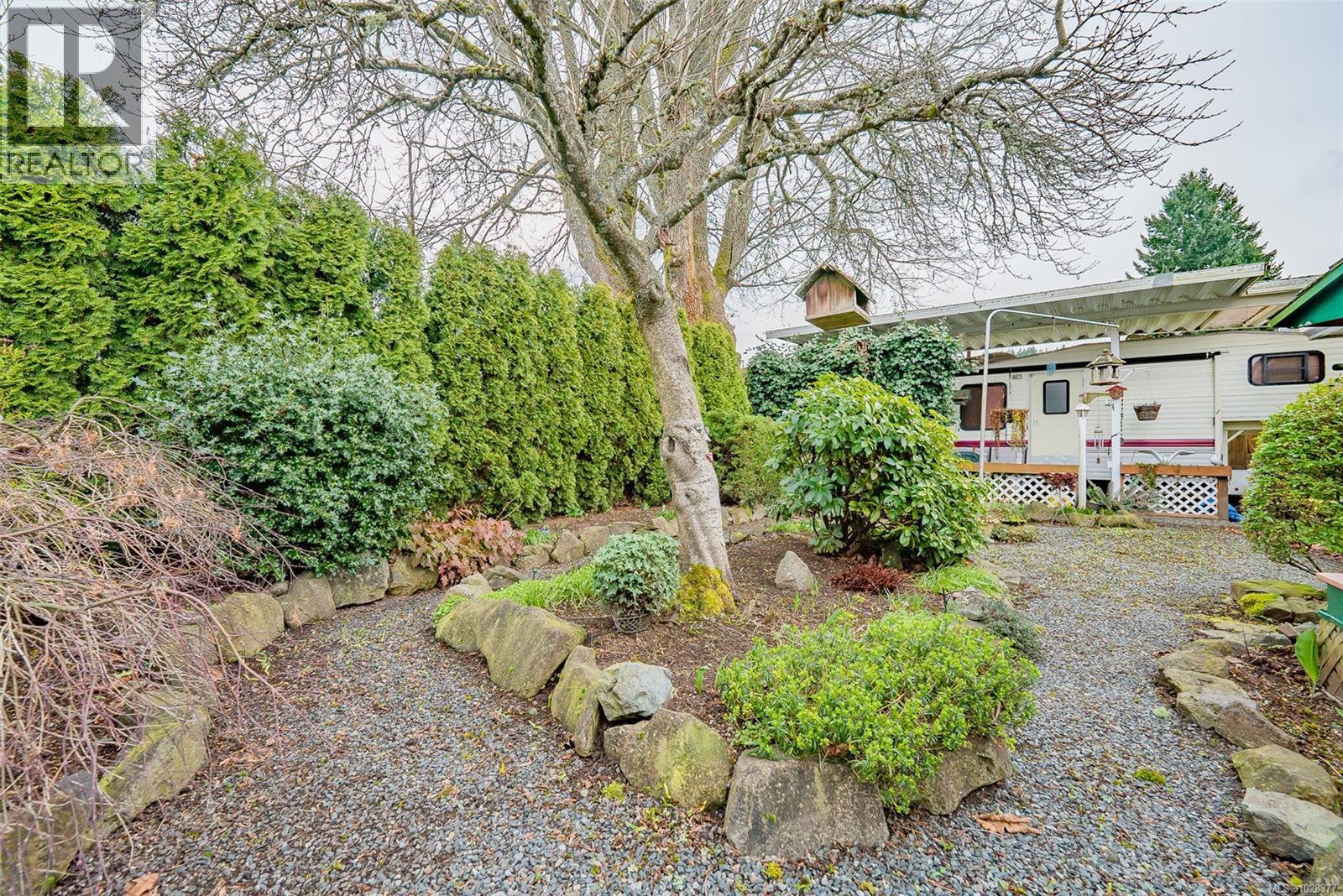 5962 MONASHEE WAY - 38