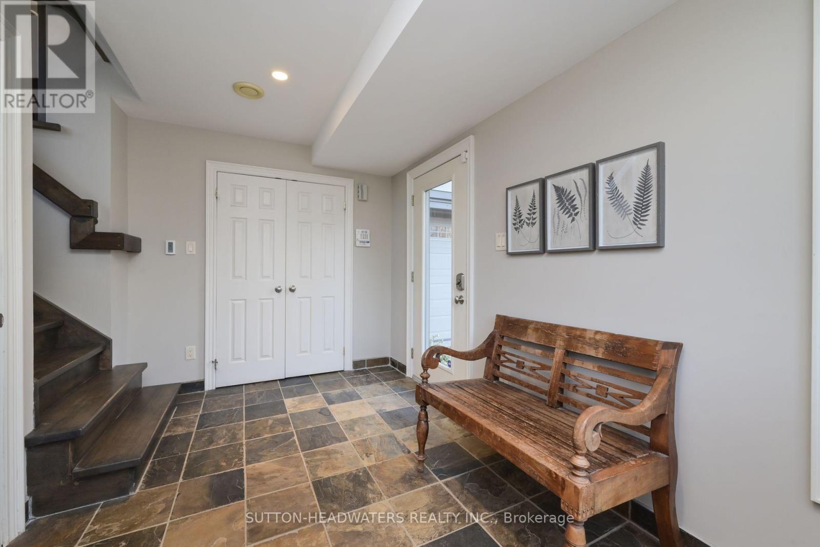 30 CEDAR DRIVE - 37