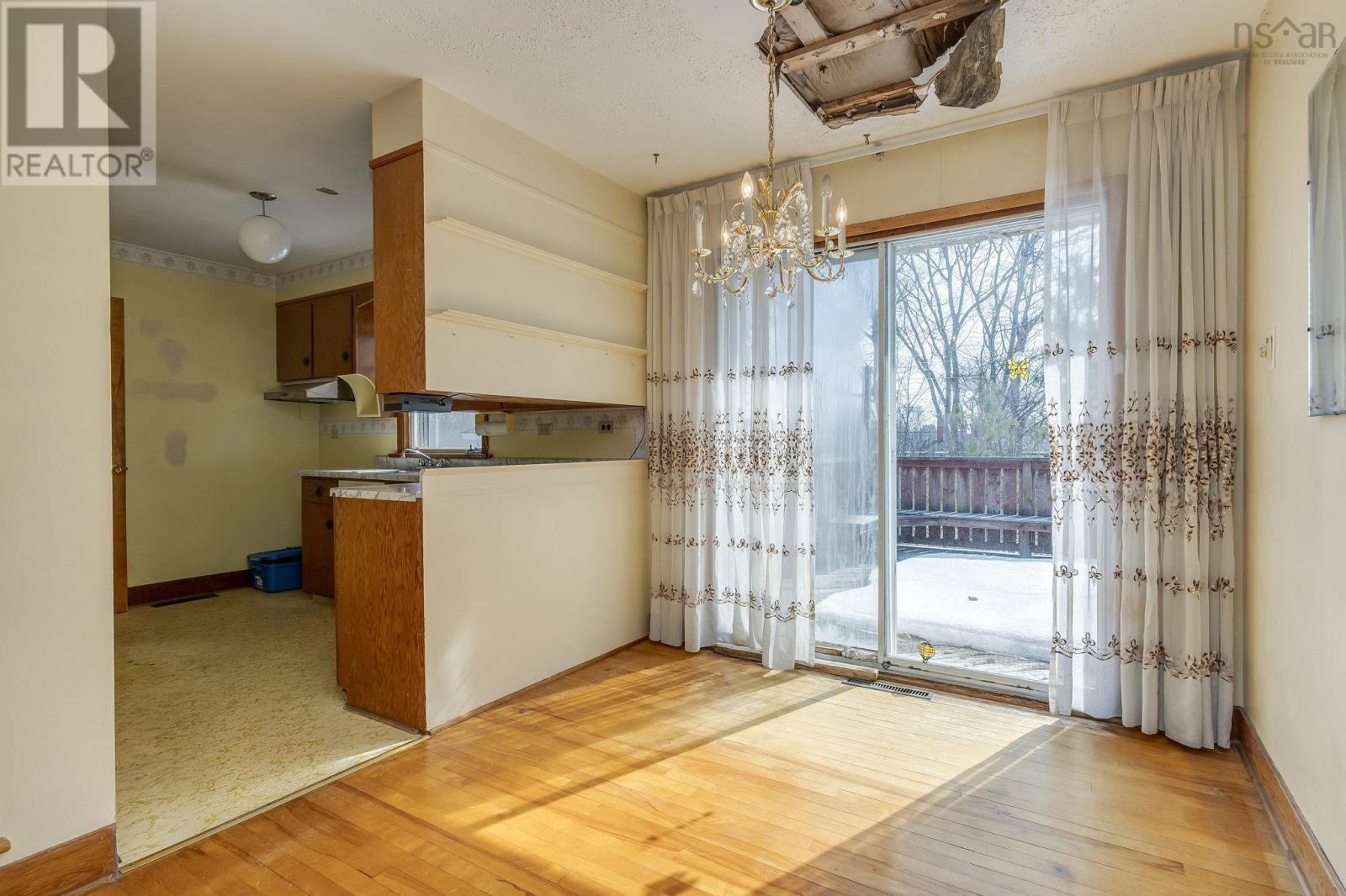 Property 15 of 48 of 42 Oakwood Avenue