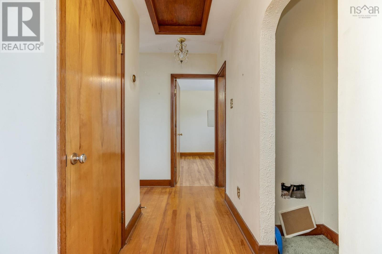 Property 21 of 48 of 42 Oakwood Avenue