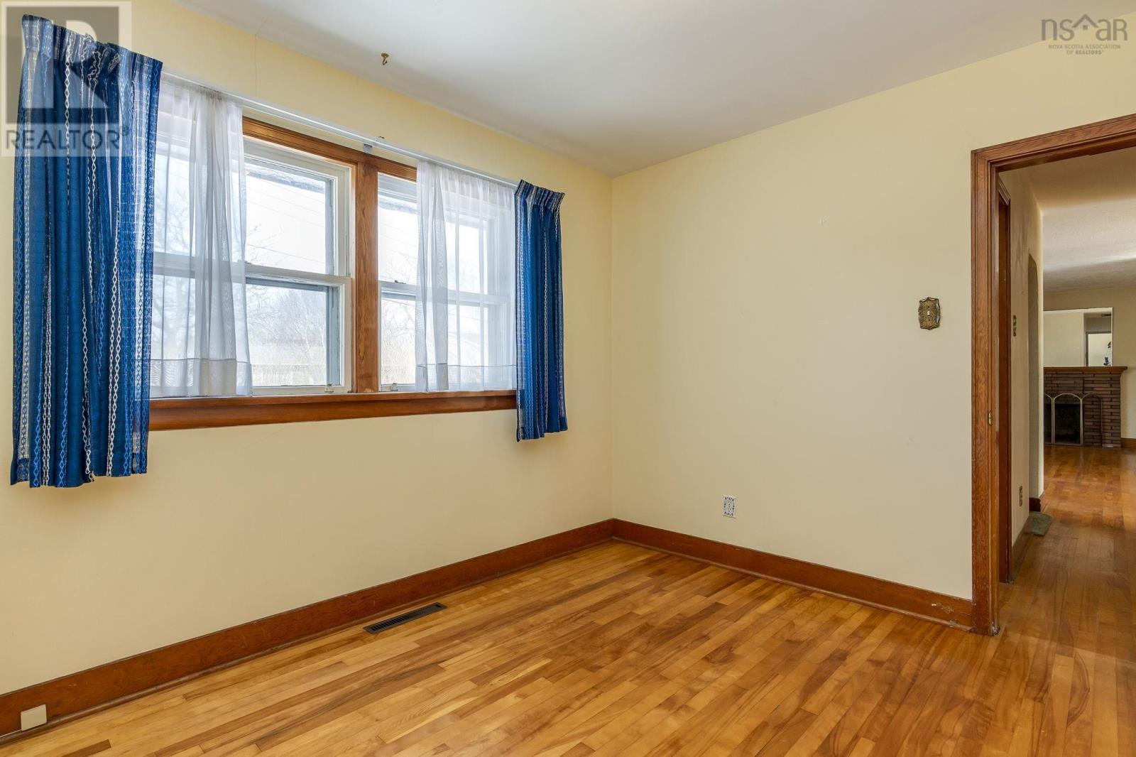 Property 33 of 48 of 42 Oakwood Avenue