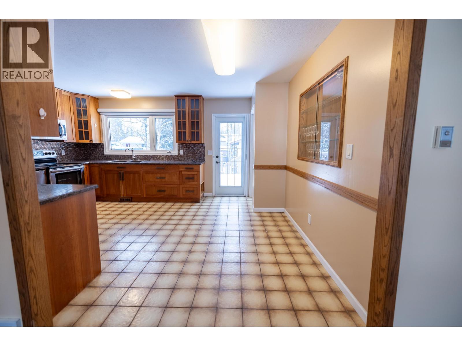 7996 NEWCASTLE CRESCENT - 6