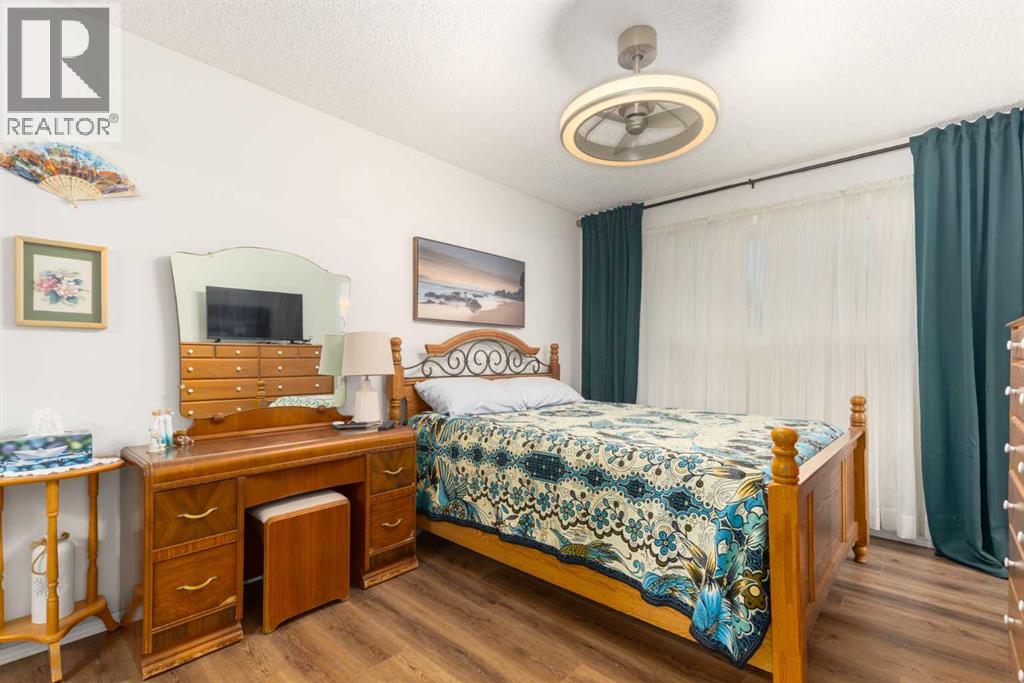 Single Family House Bi-level for Sale in  Whitlock Close NE Whitehorn Calgary 