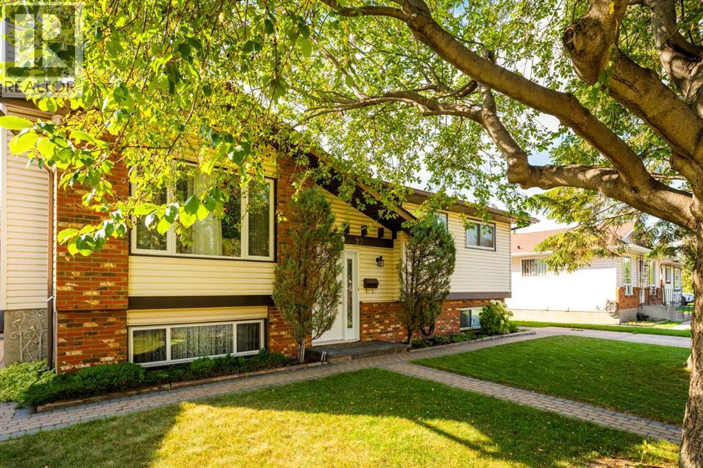 Single Family House Bi-level for Sale in  Whitlock Close NE Whitehorn Calgary 