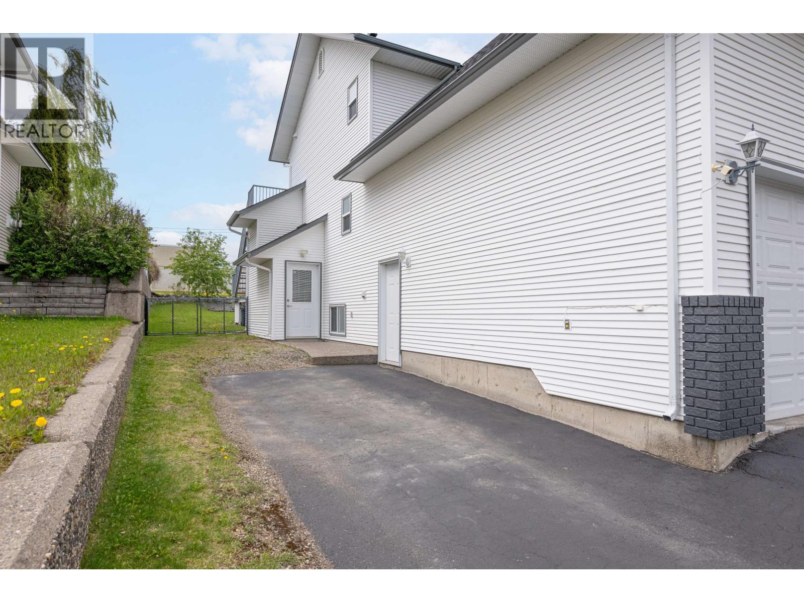 6879 WESTMOUNT DRIVE, Prince George