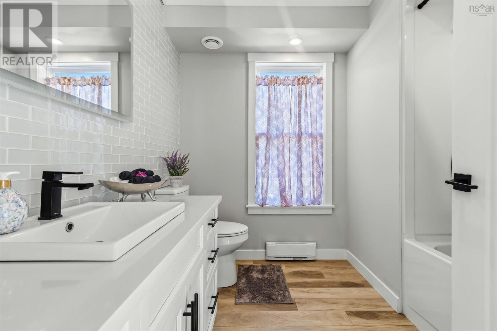 Property 26 of 32 of 11 693 Masons Beach Road