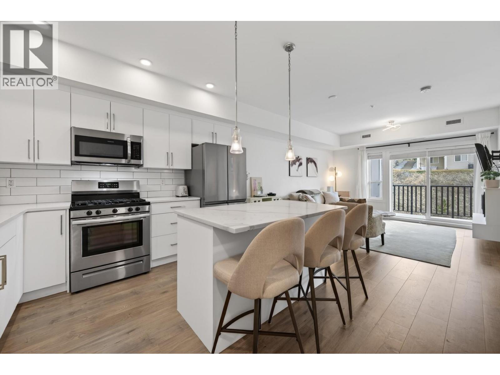 2046 ROBSON Place Unit# 201, Kamloops