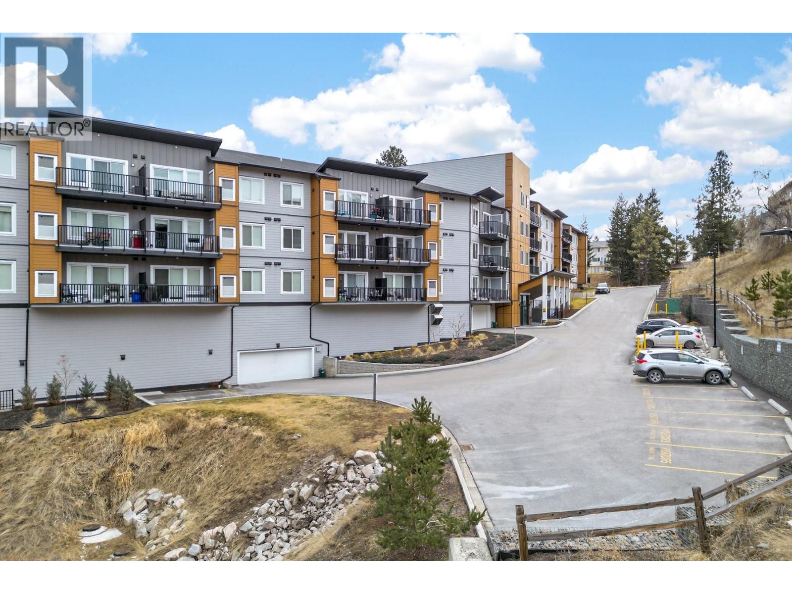 2046 ROBSON Place Unit# 201, Kamloops