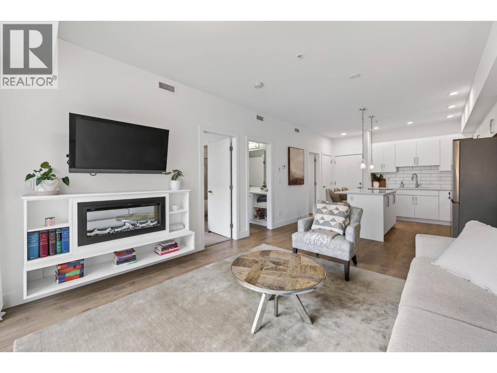 2046 ROBSON Place Unit# 201, Kamloops