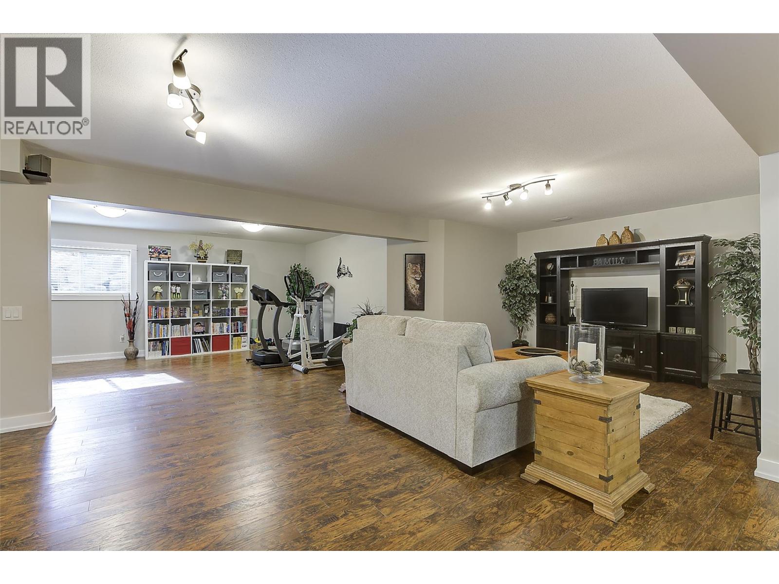  1200 Long Ridge Drive, Kelowna