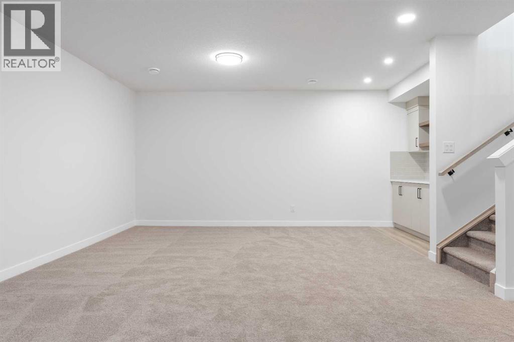 297 Riviera Way, Cochrane