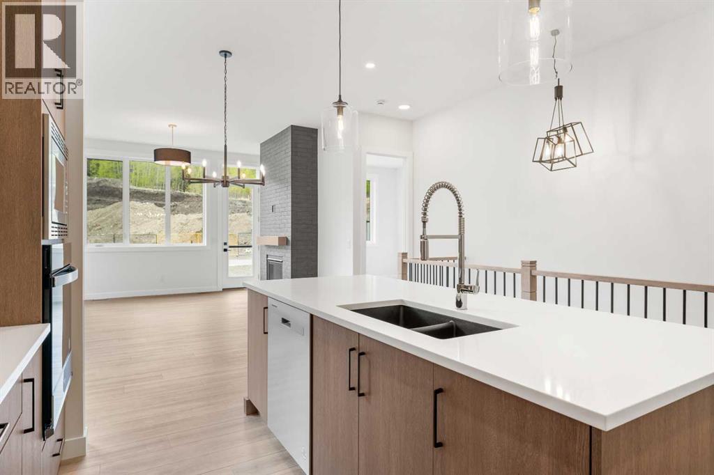 297 Riviera Way, Cochrane