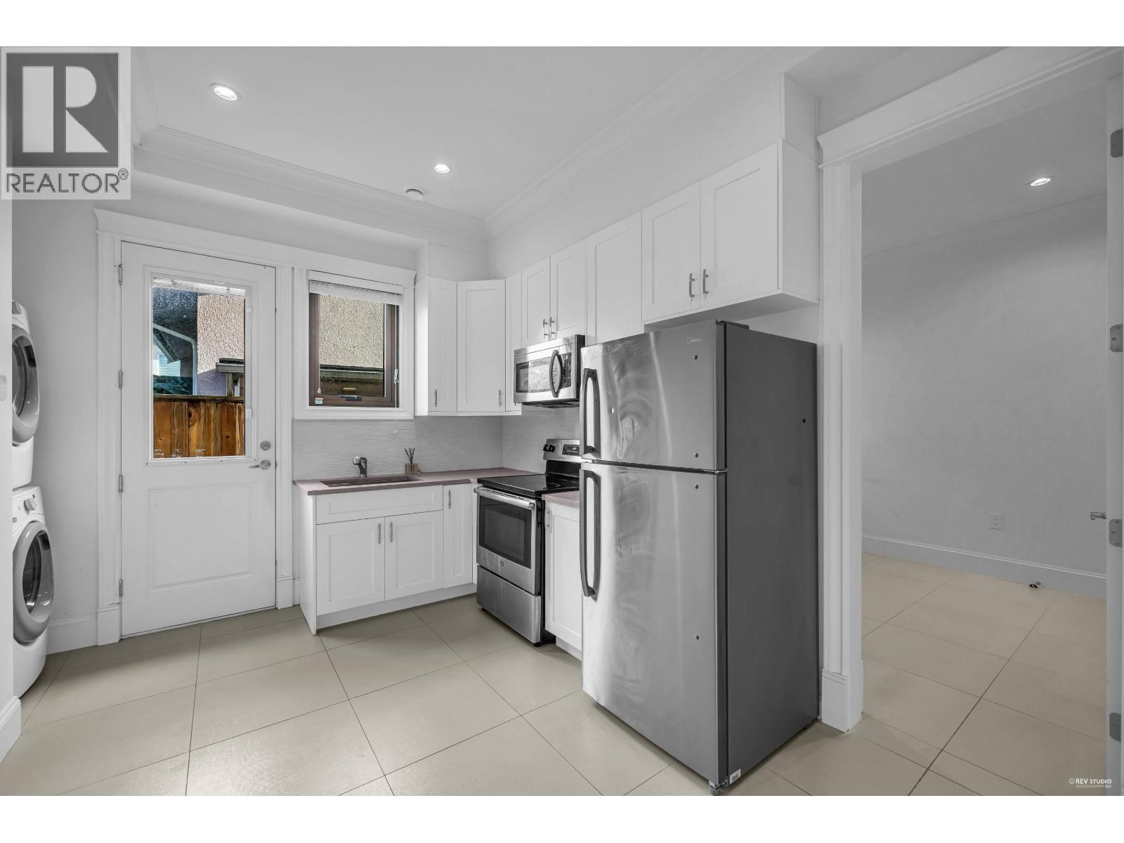 4691 FOXGLOVE Crescent, Richmond